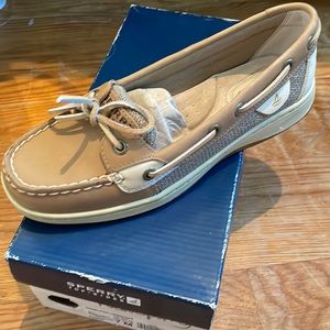 NWT Sperry - Angelfish Linen/Oat Boatshoe